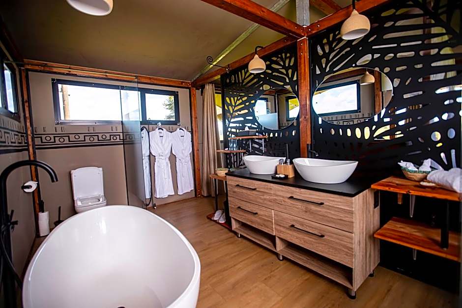 Escarpment Serengeti Luxury Camp