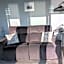 Allibella Shepherds Hut, Amazing Seaview, Private garden, Pet Friendly