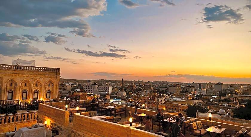 Mons Masius Boutique Hotel Teras