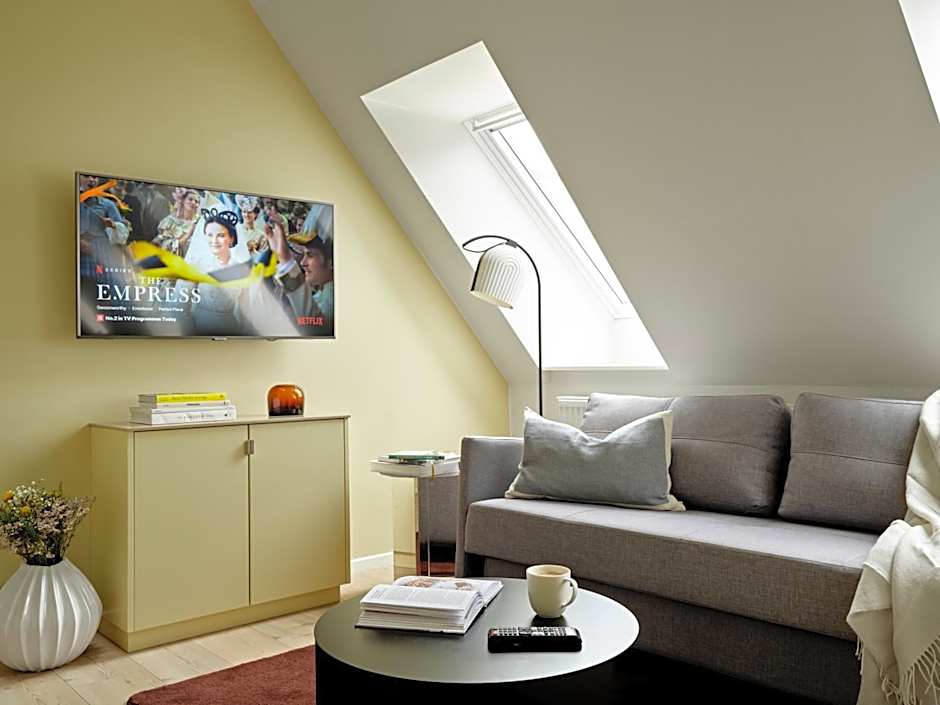 Apēron Apartment Hotel