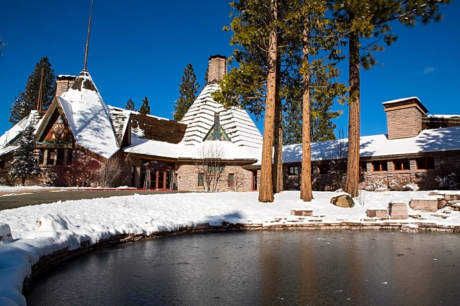 The Lodge At Nakoma