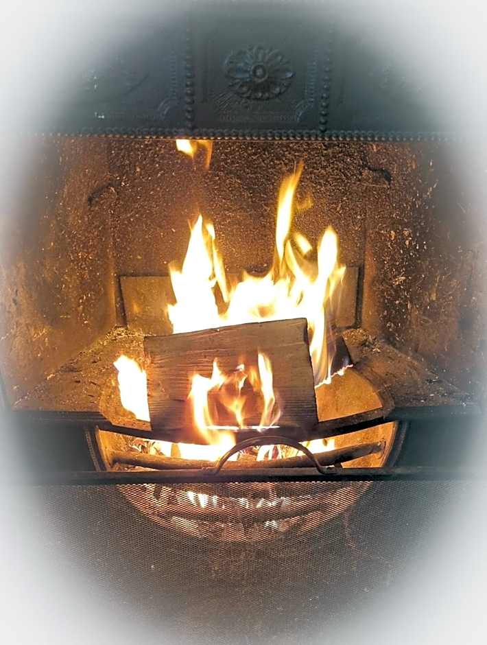 The Red Lyon Slinfold