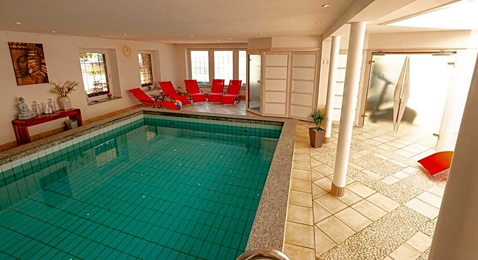 Wohlfühlhotel Hörn van Diek Garni mit Schwimmbad