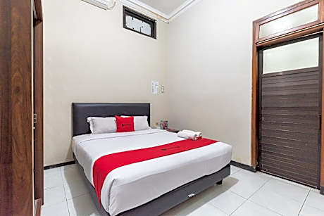 RedDoorz @ Soekarno Hatta Indah