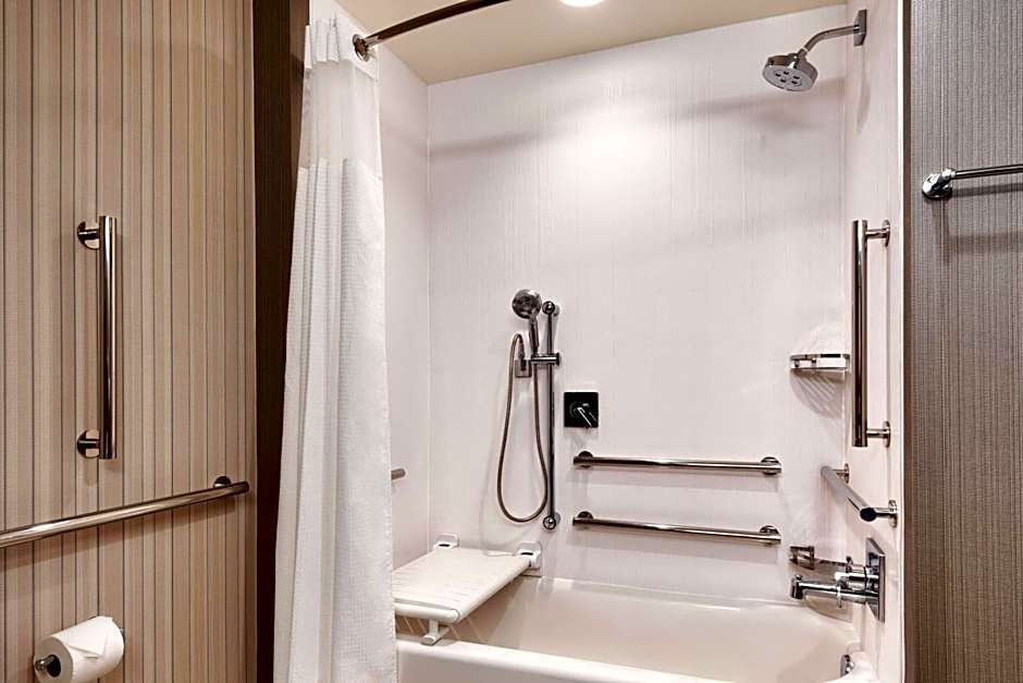Courtyard by Marriott Atlanta Duluth Downtown