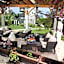SUN RESIDENCE Exclusive Seaside Suites