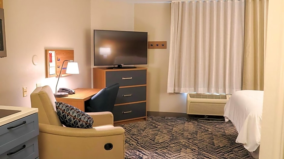 Candlewood Suites Peoria At Grand Prairie Hotel By IHG