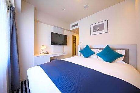 Standard Queen Room - Non-Smoking