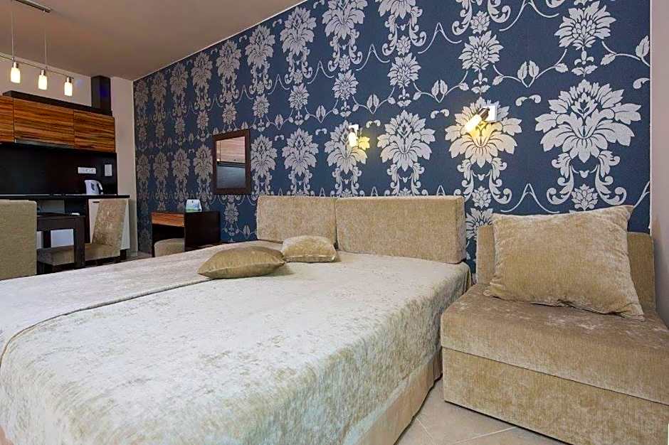 Briz Beach Apartments