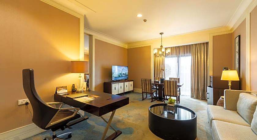 I Hotel Batam