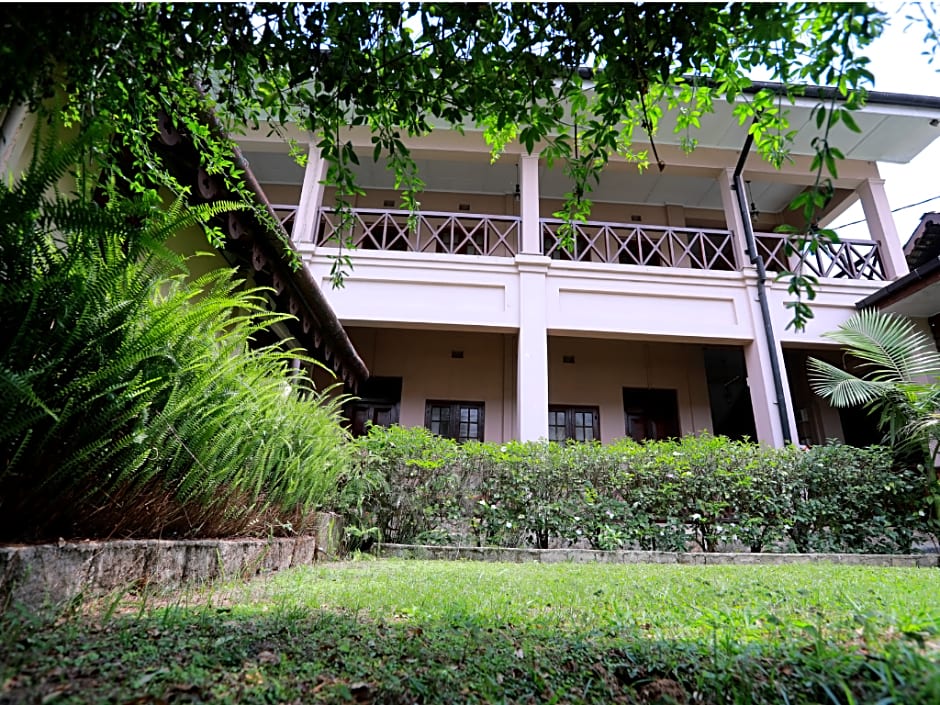 Bandarawela Hotel