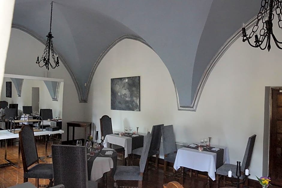 Château De La Caze Piscine & Spa - Ste Enimie