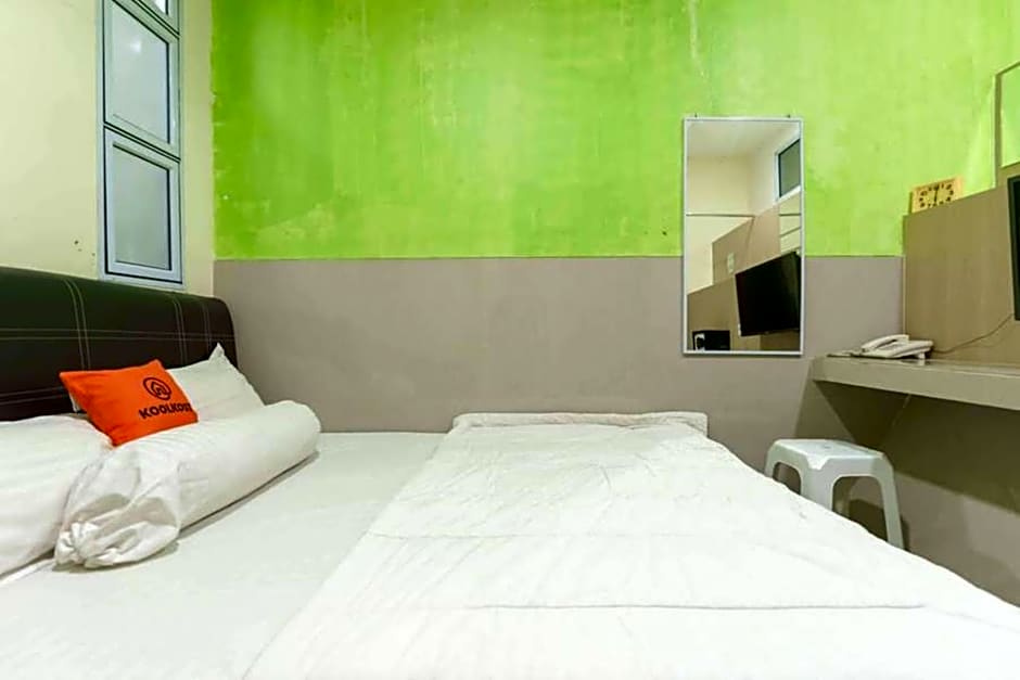 KoolKost near Nagoya Hill Batam (Minimum Stay 30 Nights)