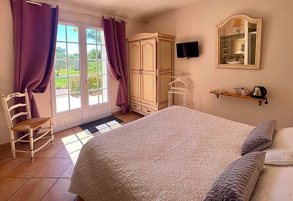 Domaine Au Coeur des Alpilles
