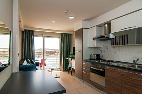 Studio with Sea View - Lower Floor