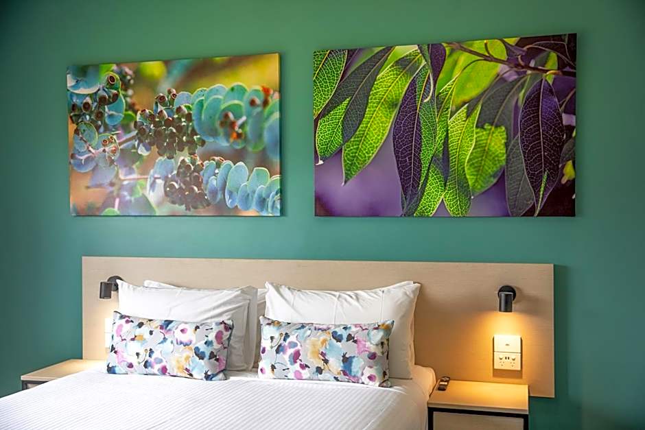 Nightcap at Watermark Glenelg