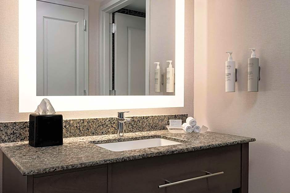 Homewood Suites By Hilton - Charlottesville