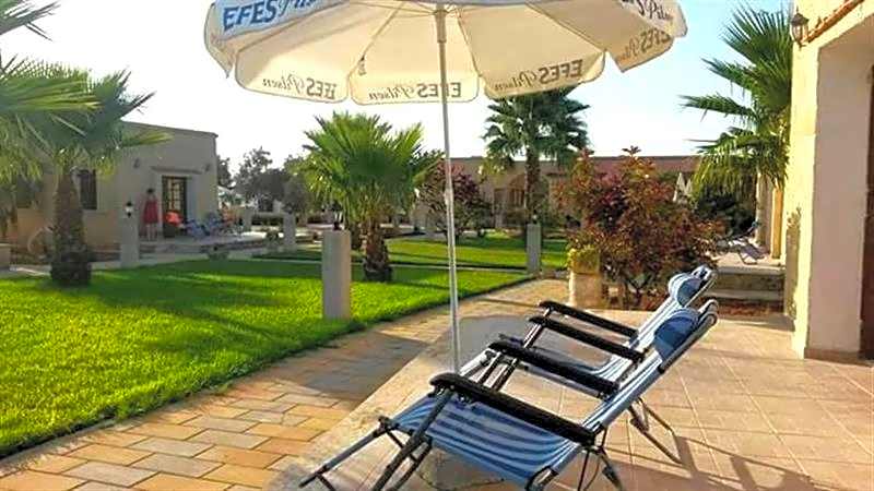Glaro Garden Hotel