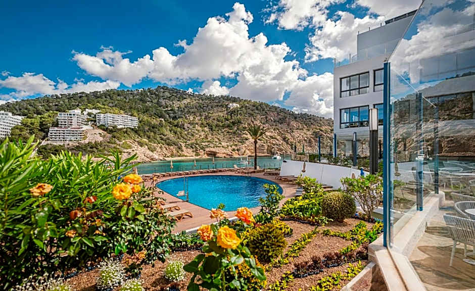 Palladium Hotel Cala Llonga - Adults Only