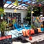 Teetotum hotel