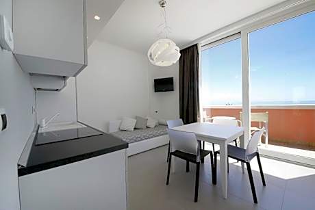 Three-Bedroom Apartment with Ocean View