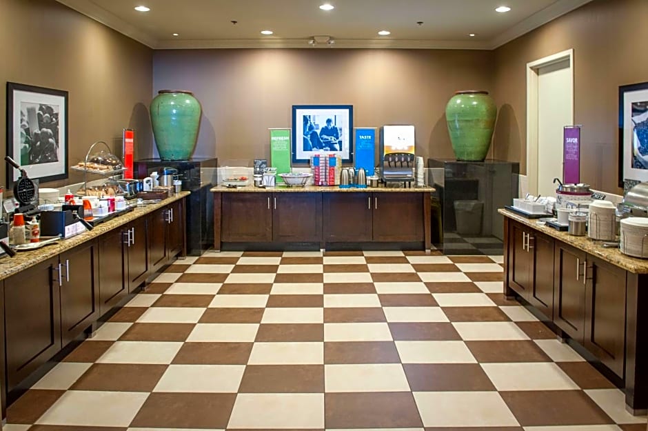 Hampton Inn By Hilton And Suites New Orleans-Elmwood