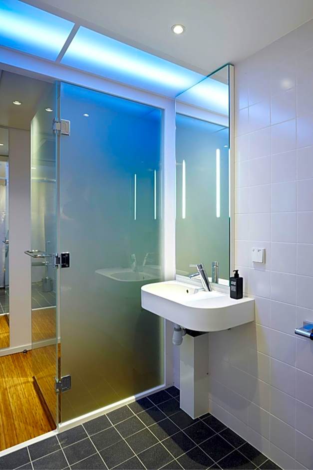 citizenM Paris La Défense