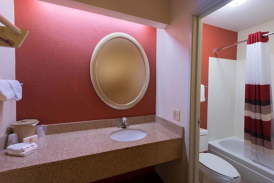 Red Roof Inn Dayton North Airport
