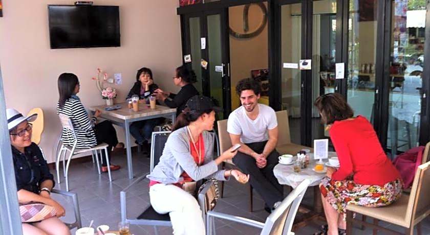 U Dee Room and Coffee Hotel