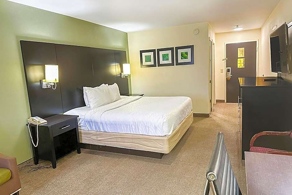OYO Hotel Rome West GA