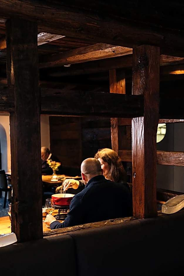 Waldhotel Fletschhorn Panoramic Retreat in Saas Fee