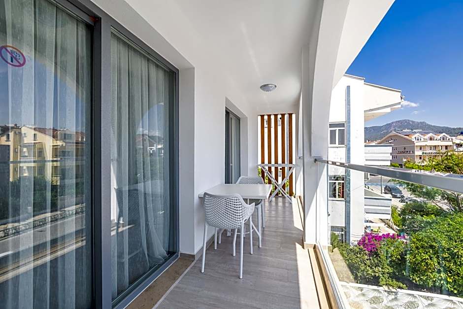 Princess Kinli Suites Hotel