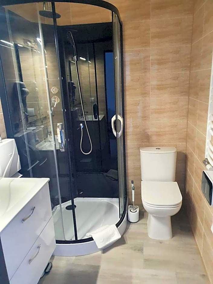 Comfort Stay, EV, Parking