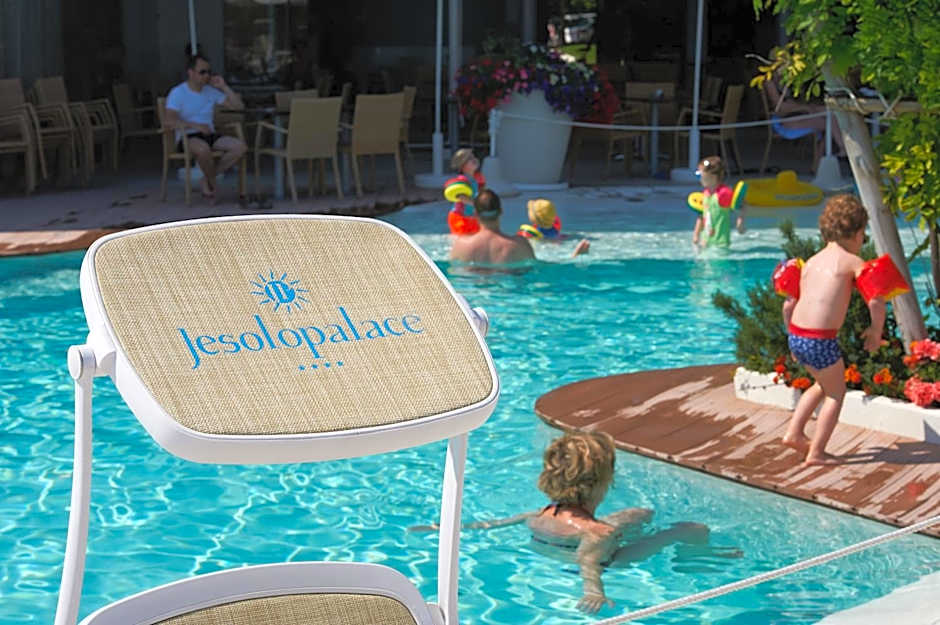 Jesolopalace Hotel & Aparthotel