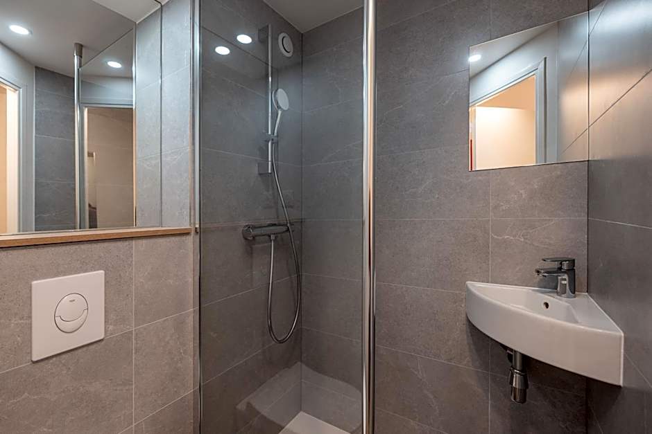 The Originals Access, Hôtel Bordeaux Lac