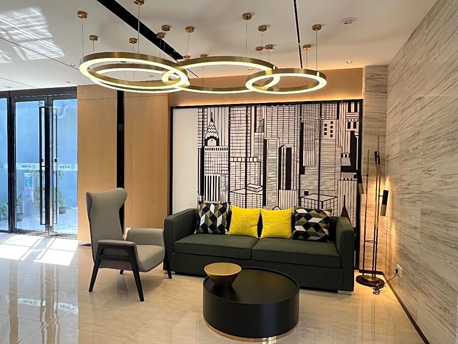 City Comfort Inn Wuhan Yangtze River Bridge Yellow Crane Tower