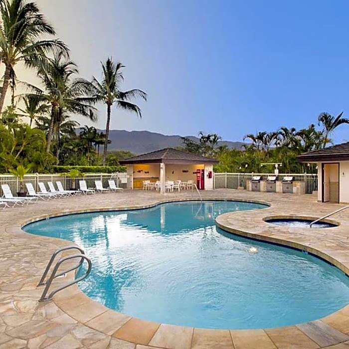 Renovated & Walkable to Beaches, Shops & Dining!