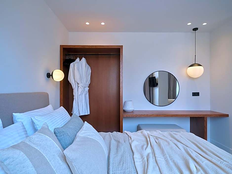 Haya Athens Loftie Suites