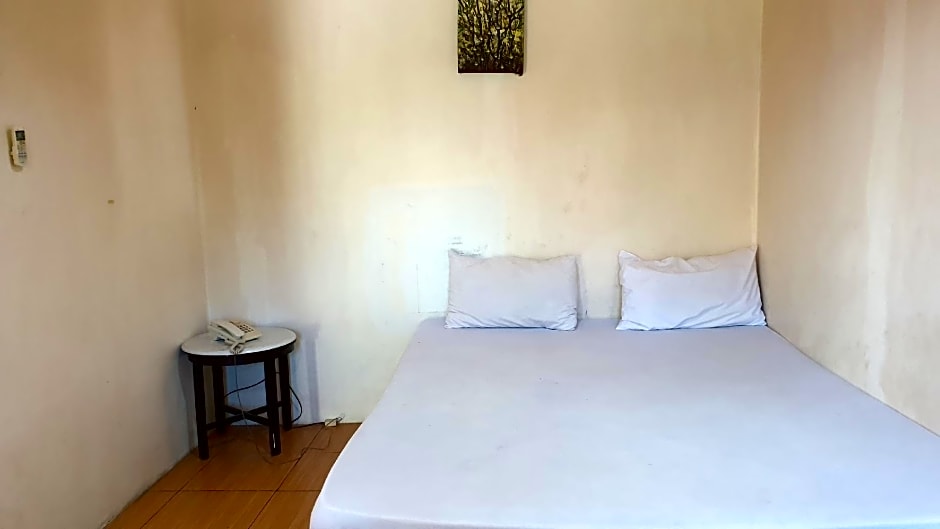 Hotel O Wisma Phinisi Syariah Near Mall of Pinrang Sejahtera