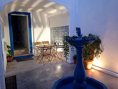 Old Évora Hostel