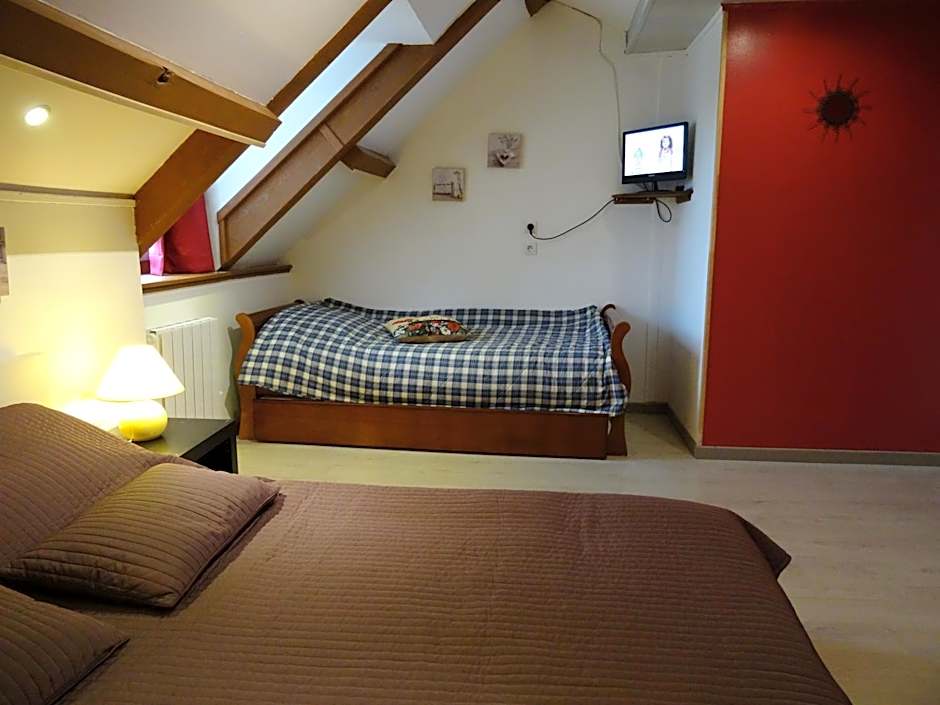 Datcha Bourguignonne, Chambres & Gîte