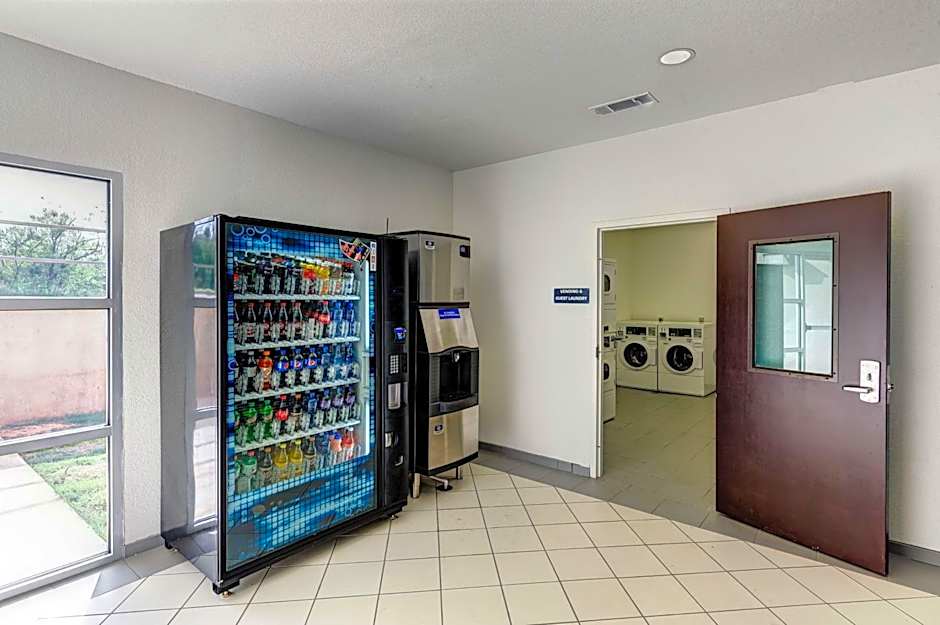 Studio 6-Sweetwater, TX