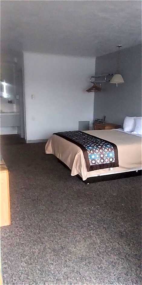 Capri Motel