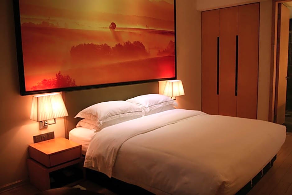 J Hotel