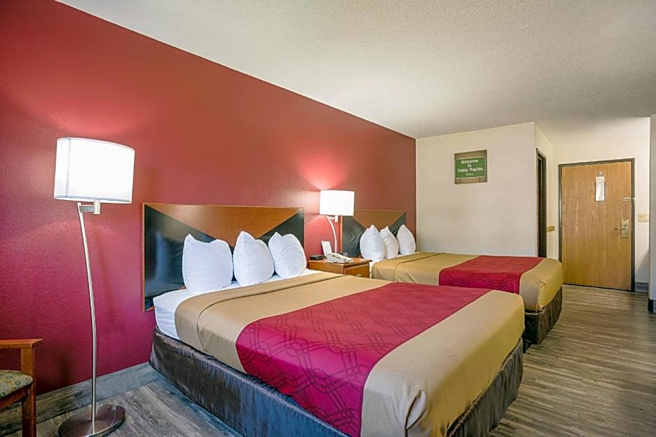 Econo Lodge Cedar Rapids South