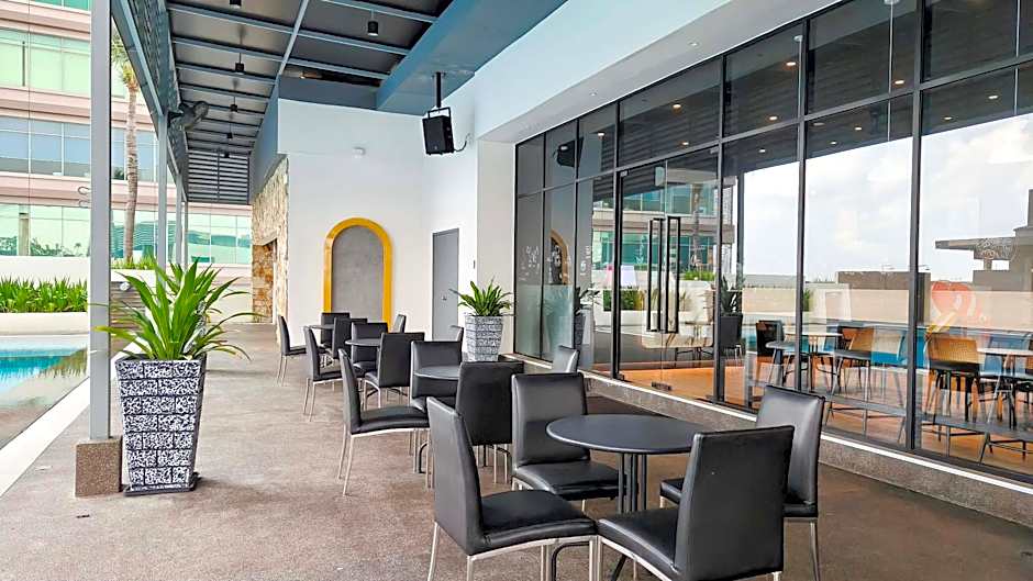 Premiere Hotel - Complimentary Shuttle to Klang Wholesale Market