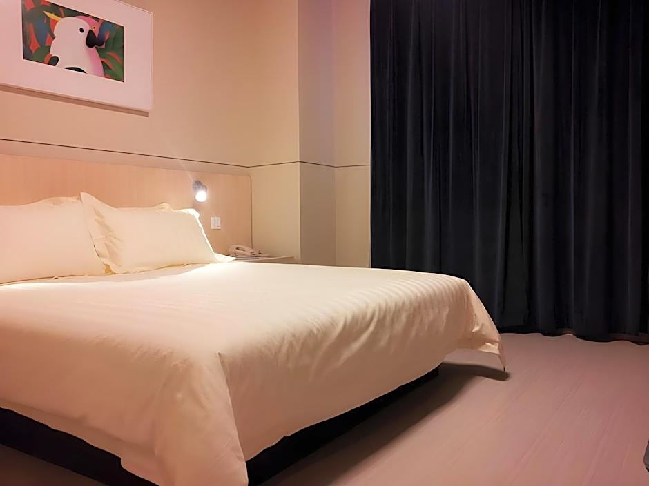 Jinjiang Inn Baoding Railway Station