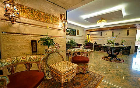 petra plaza hotel