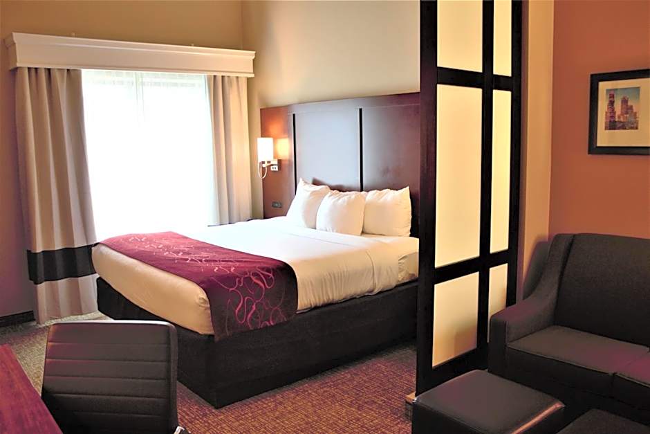 Comfort Suites Huntersville near Lake Norman