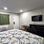 Scottish Inn & Suites